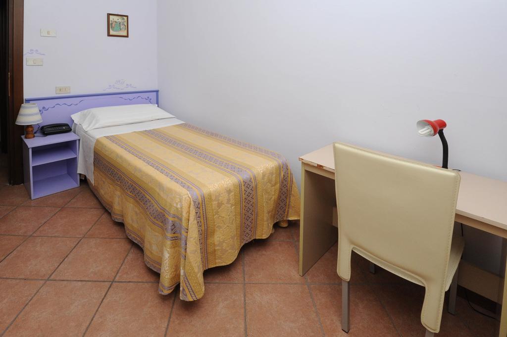 Hotel Marina Montecatini Terme Quarto foto